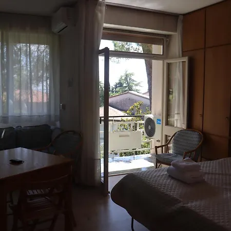 Monika 515 Bianca Apartamento