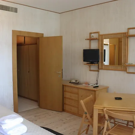 Monika 515 Bianca Apartamento *